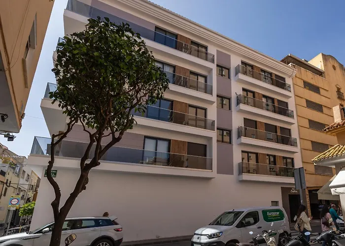 Apartament Atico Avenida Edf. Cayetana *