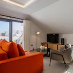Atico Avenida Edf. Cayetana Apartament *