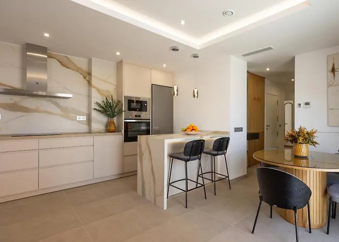 Atico Avenida Edf. Cayetana * Fuengirola