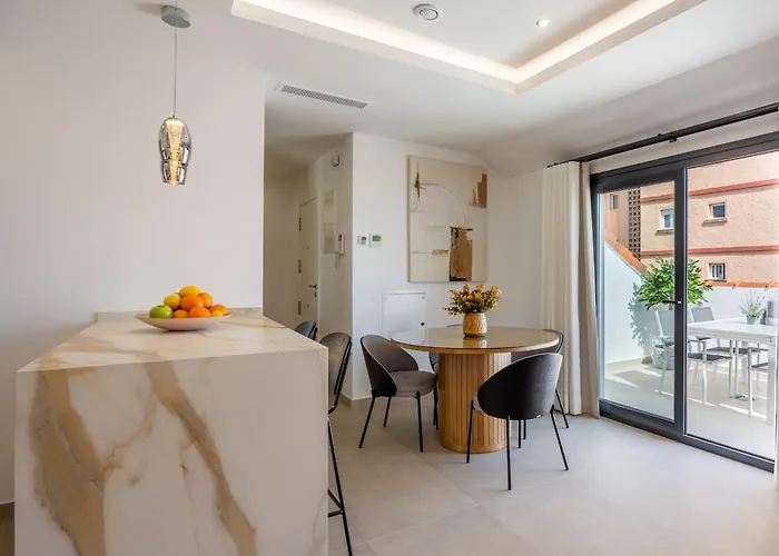 Atico Avenida Edf. Cayetana Διαμέρισμα Fuengirola